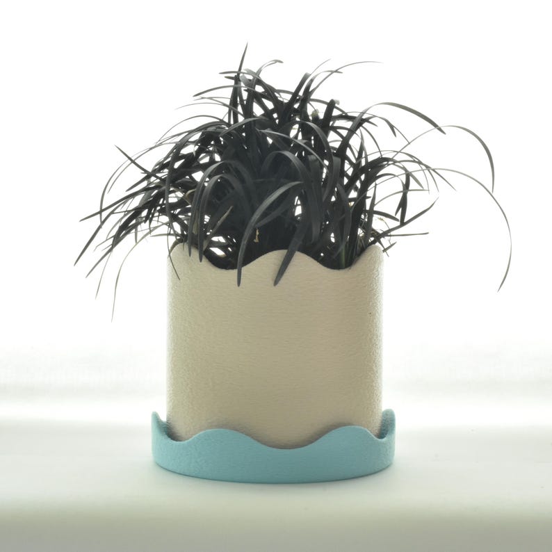 Cache-pot coloré avec égouttoir - Pot de fleurs avec système de drainage - Design Benga Studio - 4 tailles, 13 couleurs