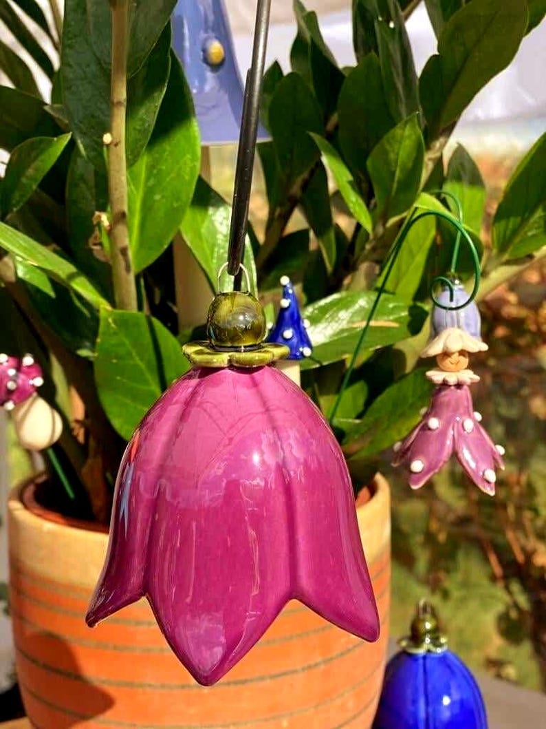 Campanule en céramique - fleur décorative avec tige - 10 cm