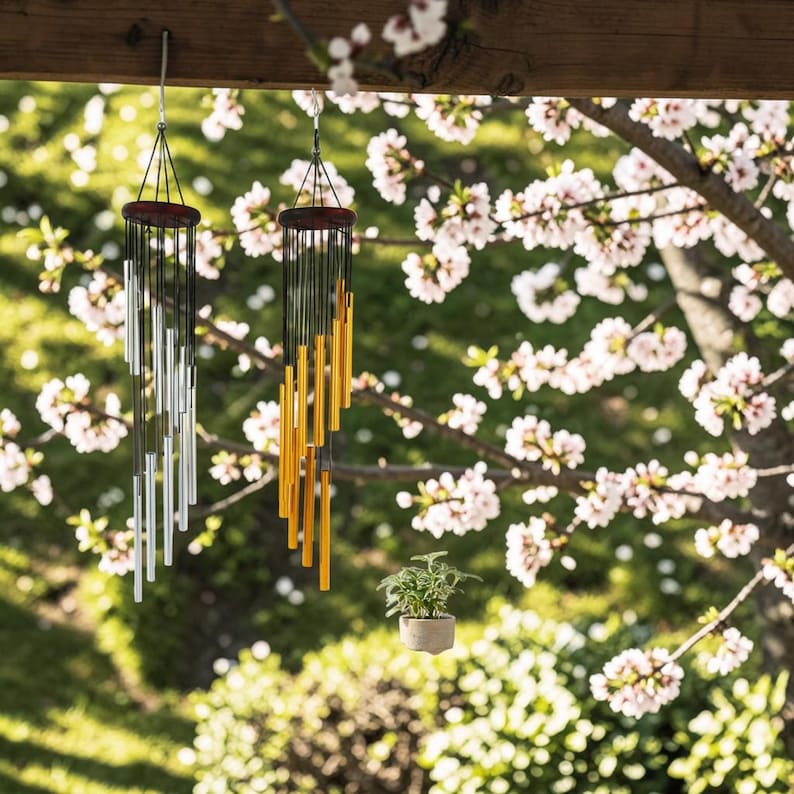 Carillon éolien en aluminium 12 tubes, or ou argent, extérieur jardin